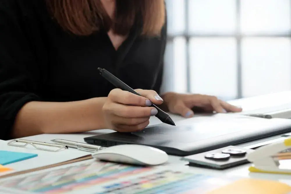 グラフィックデザイナーからCGデザイナー（または逆）への転身は可能？