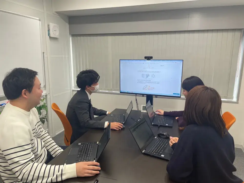 人気アニメ等のジュエリーをプロデュースする商品企画営業 | 株式会社ケイ・ウノ(東京都新宿区)の求人