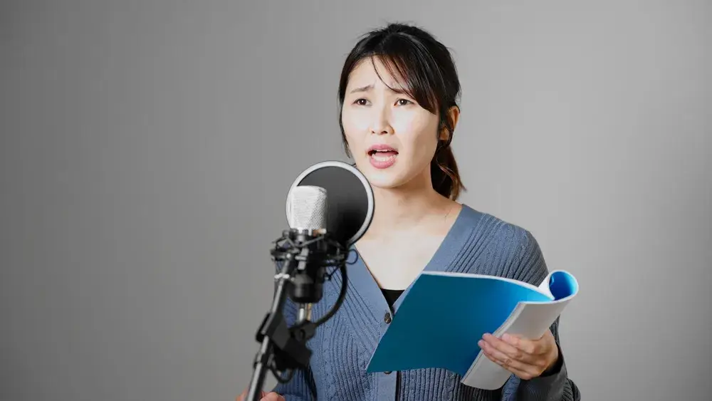声優事務所に所属する方法